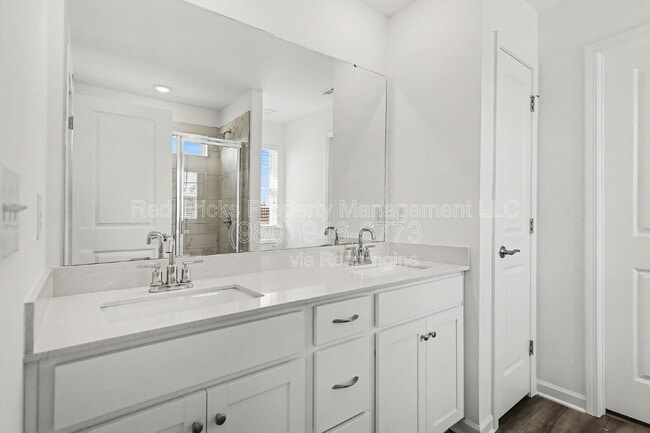 Building Photo - 1706 Heron Ct