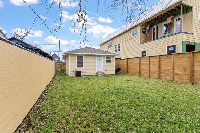Building Photo - 3318 Europa St