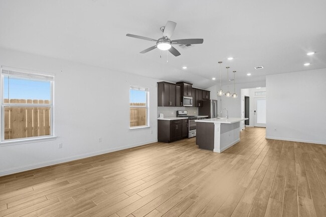 Building Photo - 8215 McKamy Dr