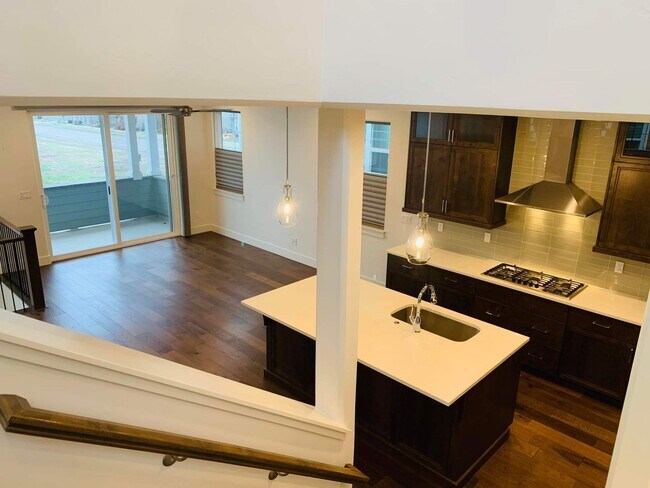 Building Photo - Stunning Home in Harris Ranch with Communi...
