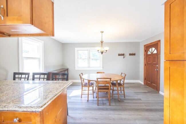 Building Photo - 52 East Ave