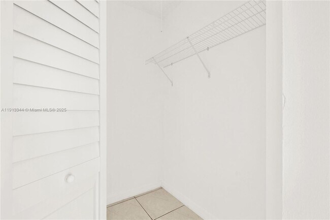 Building Photo - 675 NW 85th Ct