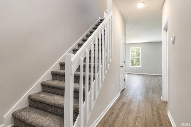 Building Photo - 3559 Canal Square Dr