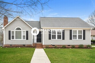 Building Photo - 3 Bedroom Pet-Friendly Home in GREENSBORO,...