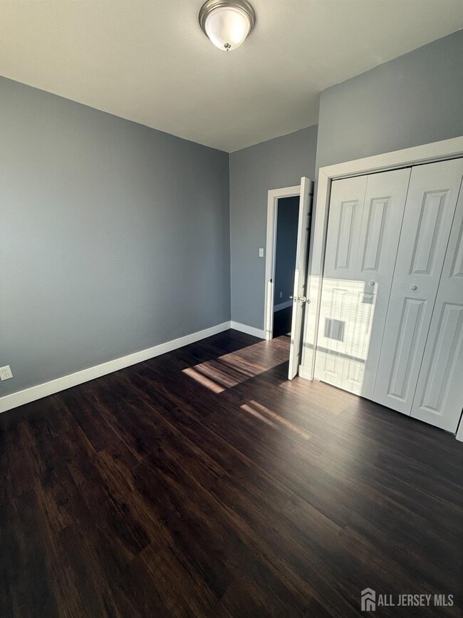 Building Photo - 205 Duncan Ave