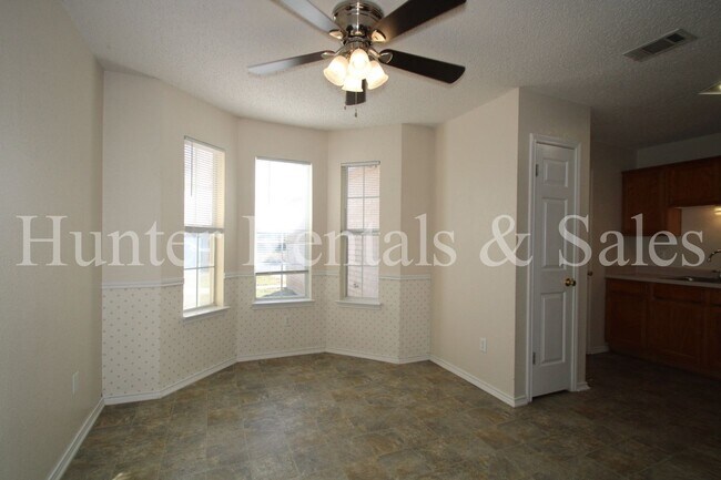 Building Photo - Southwest Killeen!