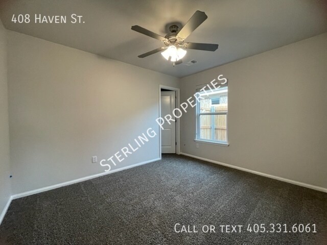 Building Photo - 408 Haven St