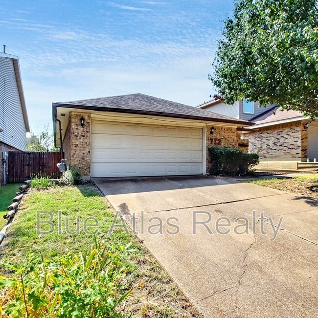 Building Photo - 712 Via Miramonte