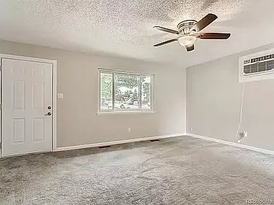 Primary Photo - 2230 Cleo St