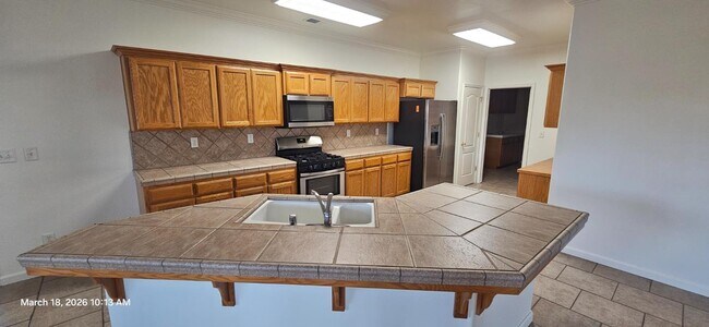 Building Photo - 106 Palm Ct