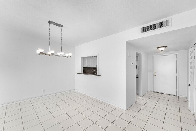 Building Photo - 3475 S Ocean Blvd