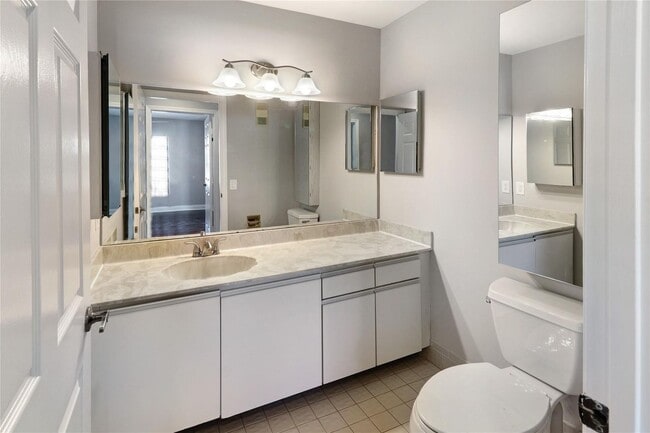 Building Photo - 11310 Lake Tree Ct