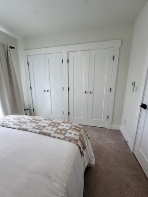 Building Photo - 2 Weeks Free! Luxe 3BR Townhome w/ Private...