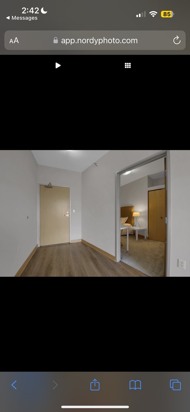 Building Photo - 2600 University Ave SE