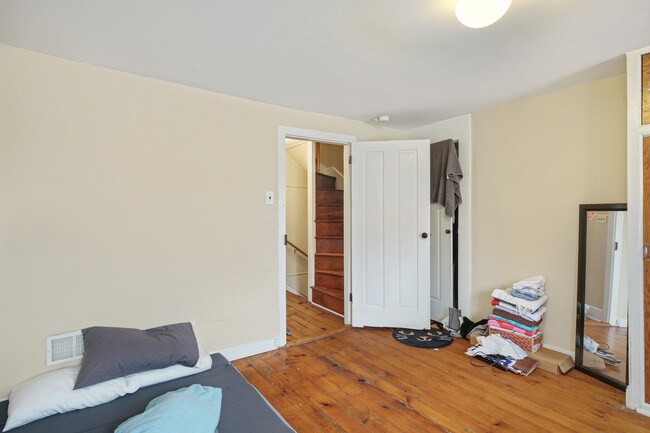 Building Photo - 147 Fountain St