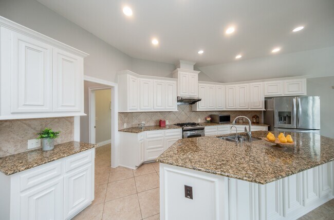 Building Photo - 27907 Brandy Creek Lane