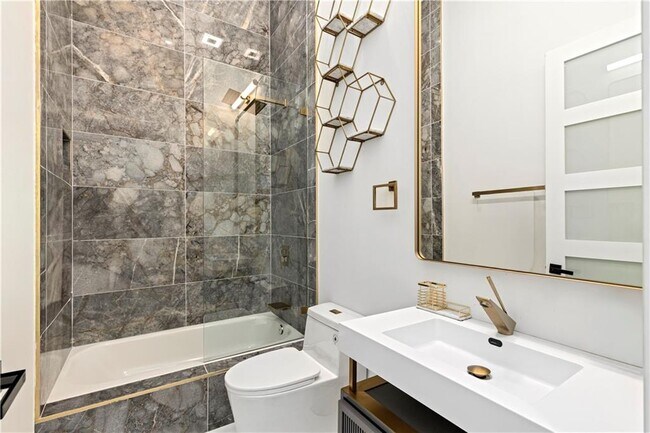 Building Photo - 3600 Lower Roswell Rd