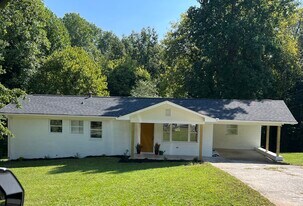 Building Photo - 4454 Roberta Cir