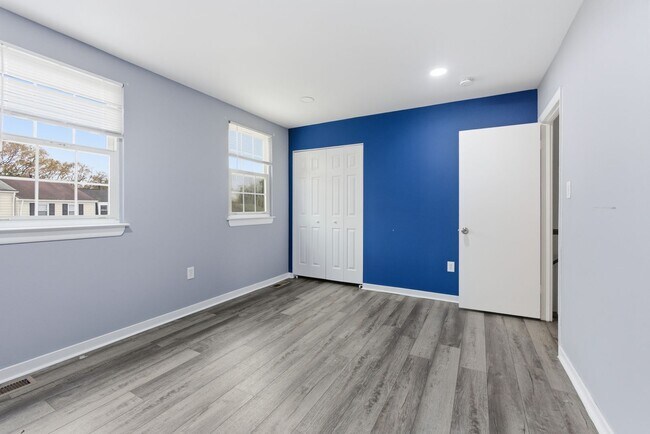 Building Photo - Lovely 3 BR/1.5 BA Townhome in Glen Burnie!