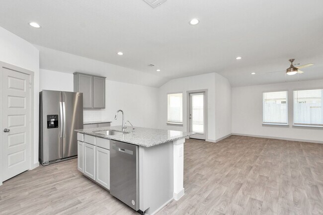 Building Photo - 10626 Watershed Dr