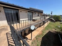 Building Photo - 1020 N 6th St