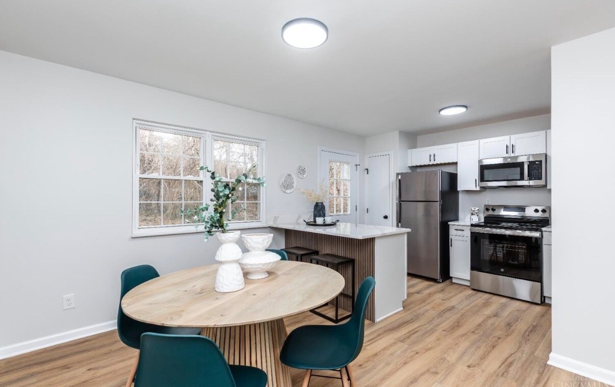 Building Photo - 951 Villa View Ct