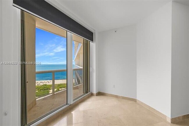 Building Photo - 9559 Collins Ave