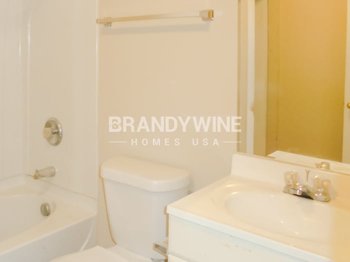 Building Photo - 104 Dana Dr