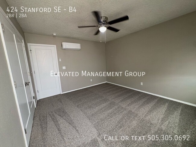 Building Photo - 424 Stanford Dr SE