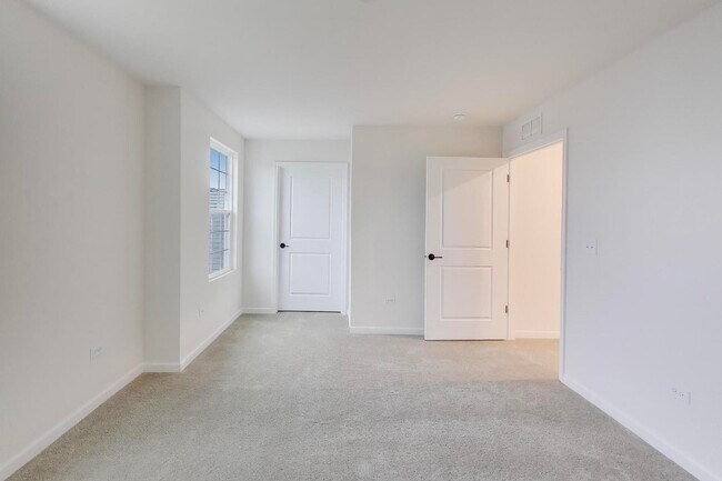 Building Photo - 2240 Bent Grass Wy