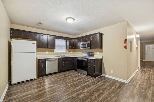 Building Photo - 269 B EXECUTIVE AVENUE