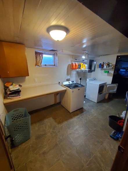 Building Photo - 145 Indiana St