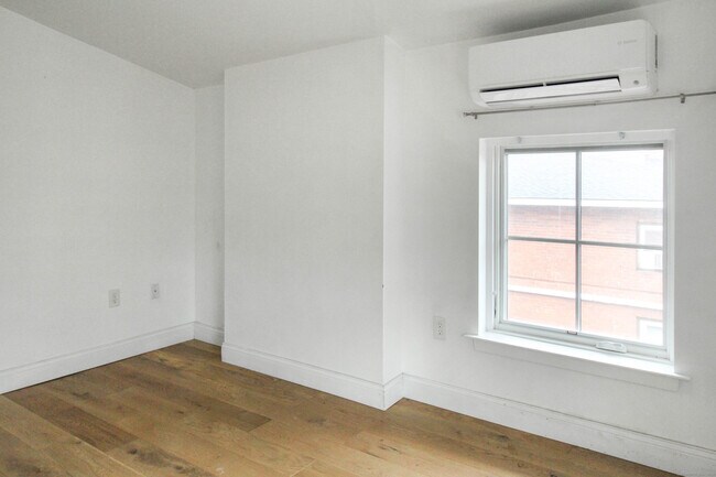 Building Photo - 41 Wolcott St