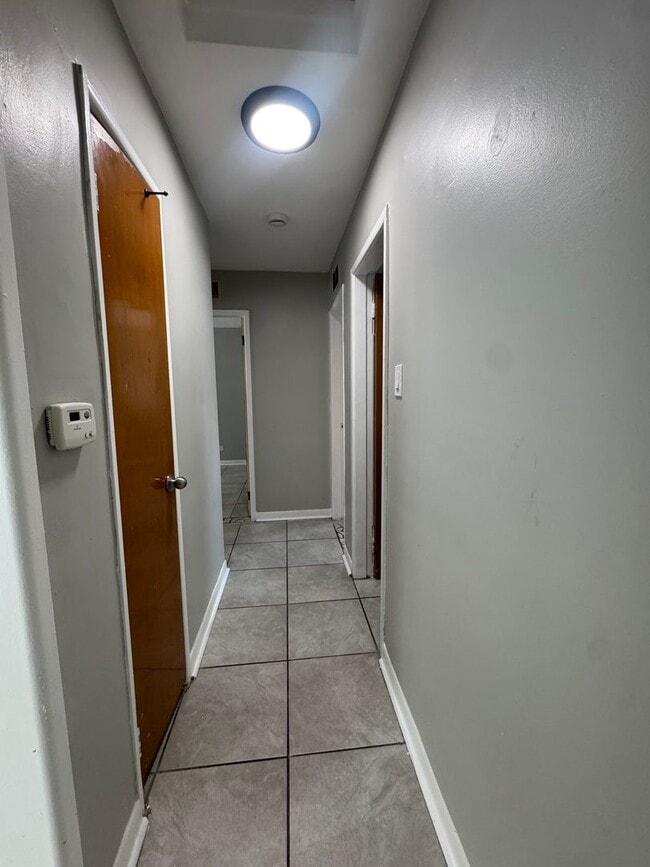 Building Photo - Don’t miss out on this charming three-bedr...