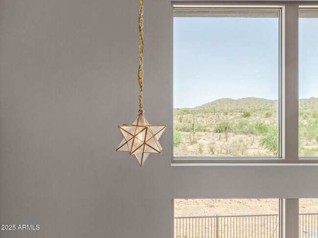 Building Photo - 2121 W Sonoran Desert Dr