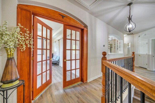 Building Photo - 3912 Coopers Hawk Cove