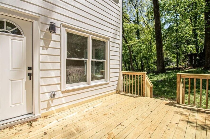 Building Photo - 2453 Paul Ave NW