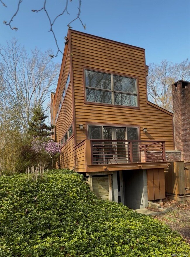 Building Photo - 89 Isle of Wight Rd