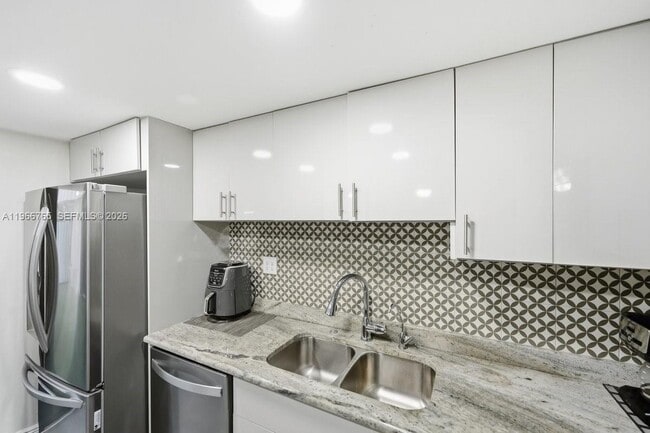 Building Photo - 3812 Jefferson St