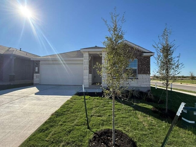 Building Photo - 200 Herald Dr