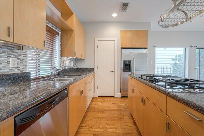 Building Photo - 4305 Eigel St