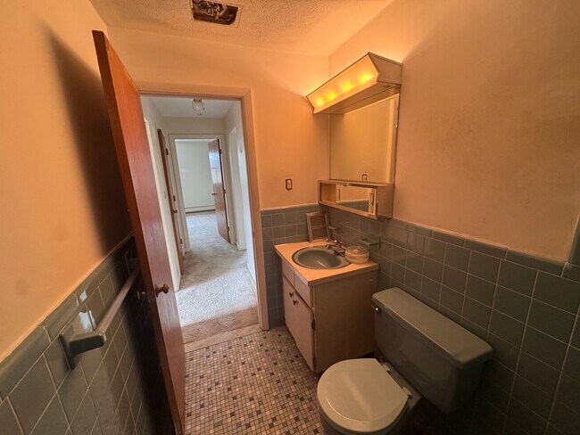 Building Photo - 155 Lexington St