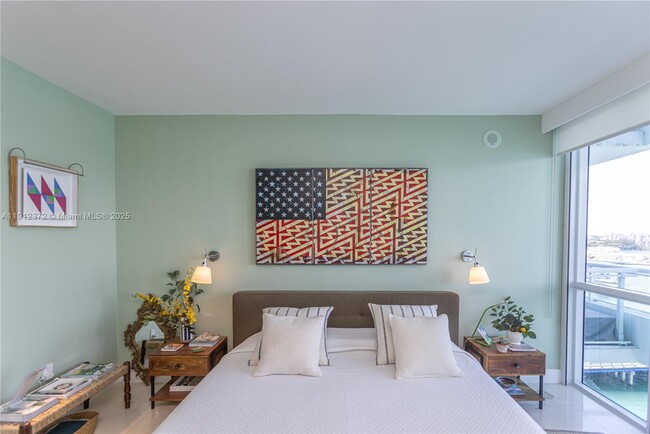 Building Photo - 520 West Ave