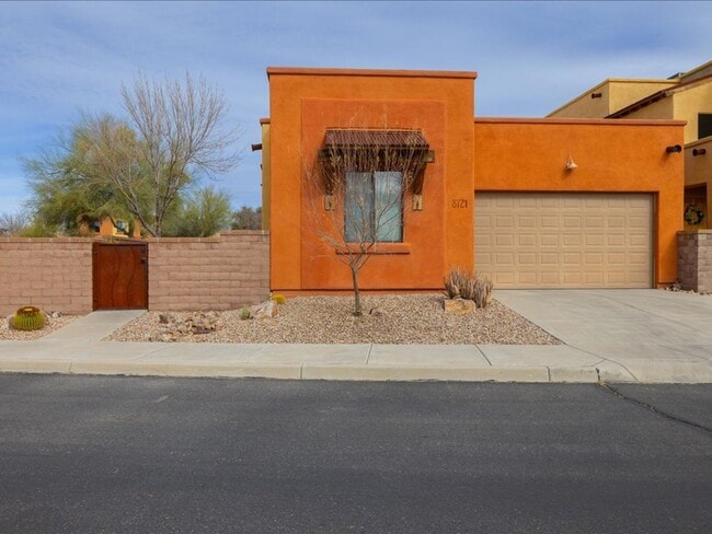 Building Photo - 3 Bedroom, 2 Bath  CORNER LOT! ELECTRIC VEHICLE CHARGING STATION!
