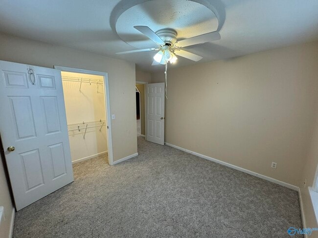 Building Photo - 104 Cypress Cir