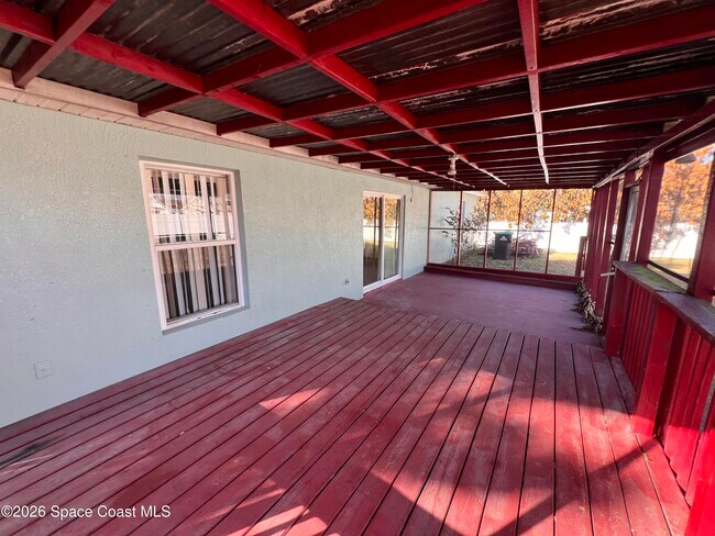 Building Photo - 619 Pampas St NW