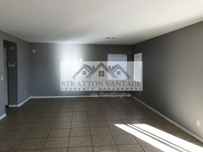 Building Photo - 12525 W Rosewood Ln