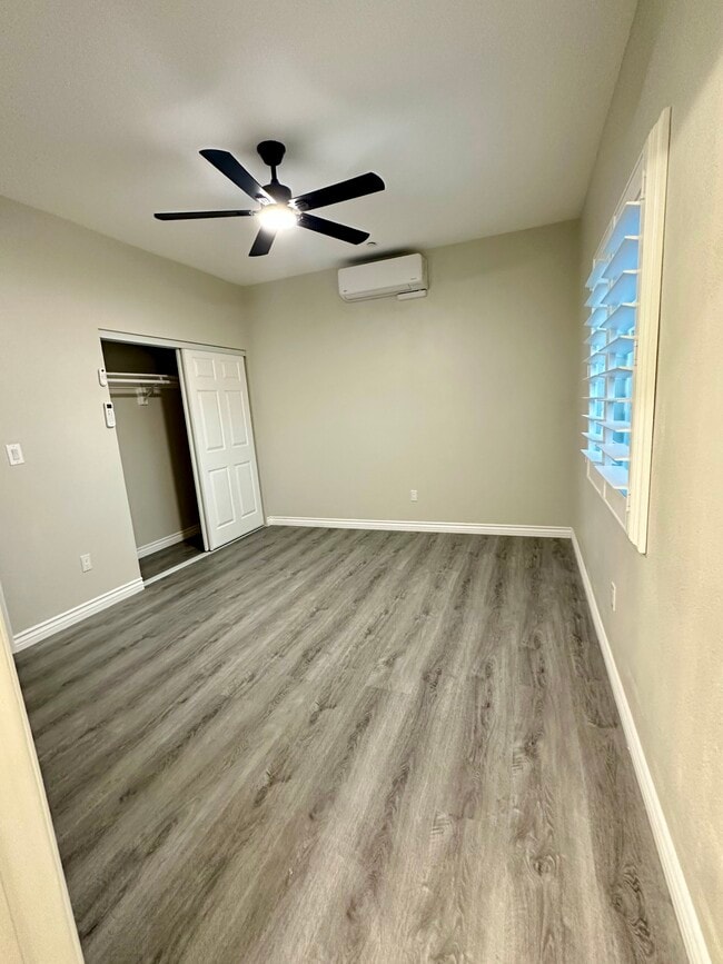 Building Photo - 7860 Montecito Ln