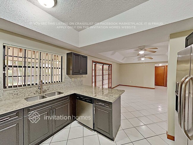 Building Photo - 16101 SW 153rd Ave