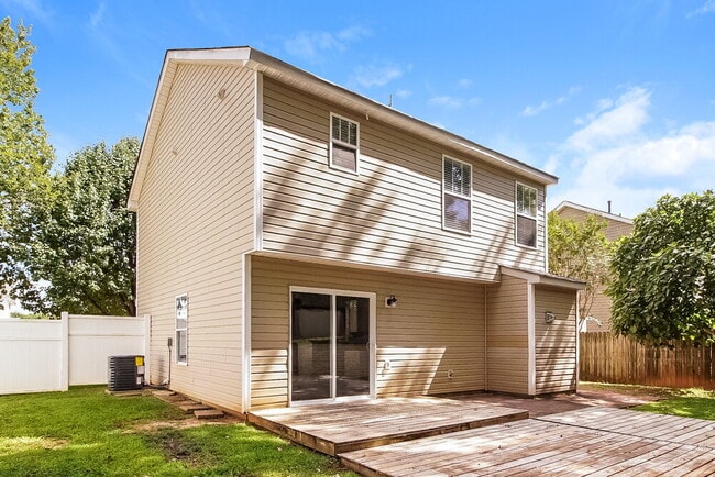 Building Photo - 139 Peterborough Dr